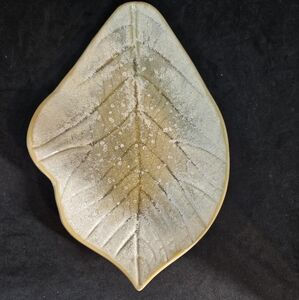 Anthropologie Leaf Shaped Plate Trinket Dish Cream Gold Accents